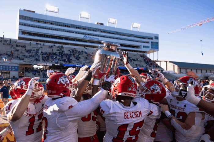 Fresno State bullies Boise State in Idaho